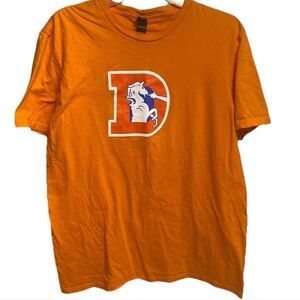 Denver Broncos Brekenridge Bourdon Whiskey Retro Loge T-Shirt Size Large Orange